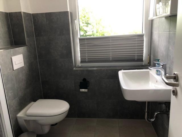 Die Graefin Auf Ruegen - Ferienappartements Parchtitz Luaran gambar