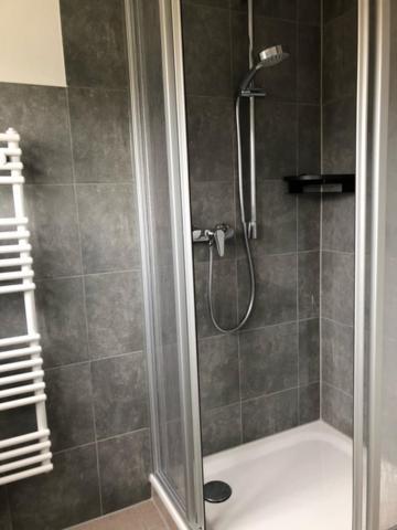 Die Graefin Auf Ruegen - Ferienappartements Parchtitz Luaran gambar